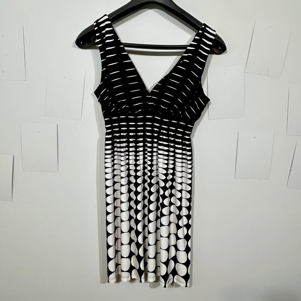 Intermission Geometric Print Dress 12 Black White Smocked Empire Waist V-Neck